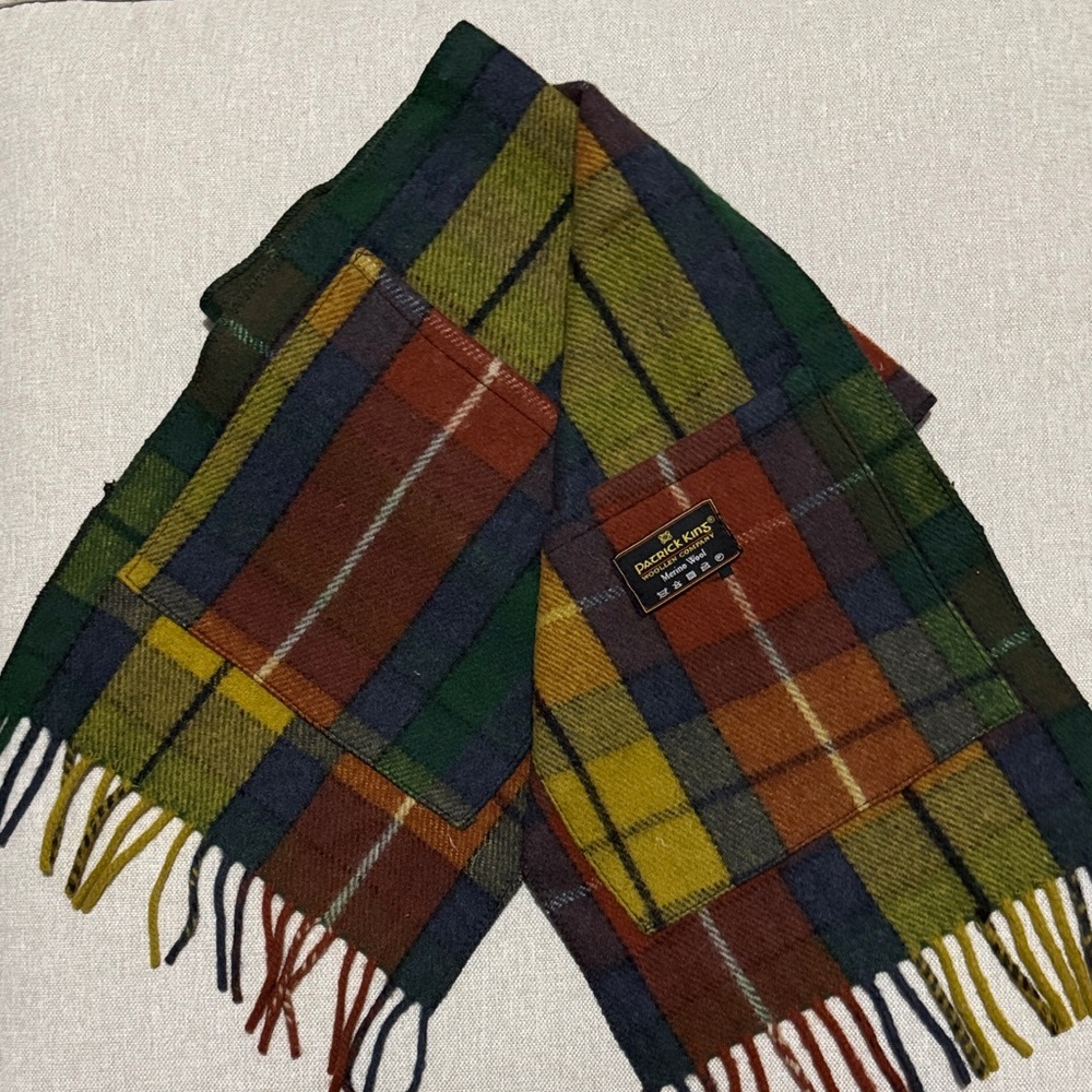 Vntg Buchanan Pocket Scarf-Patrick King Woolen Company-Merino Wool-Tartan Plaid